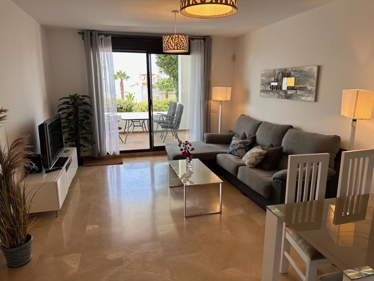 Quiet Family Apartment, 4 Pools, Close To The Beach And Golf, La Marina Alcaidesa 9 02 Eksteriør bilde