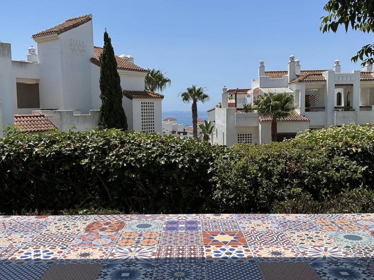 Quiet Family Apartment, 4 Pools, Close To The Beach And Golf, La Marina Alcaidesa 9 02 Eksteriør bilde