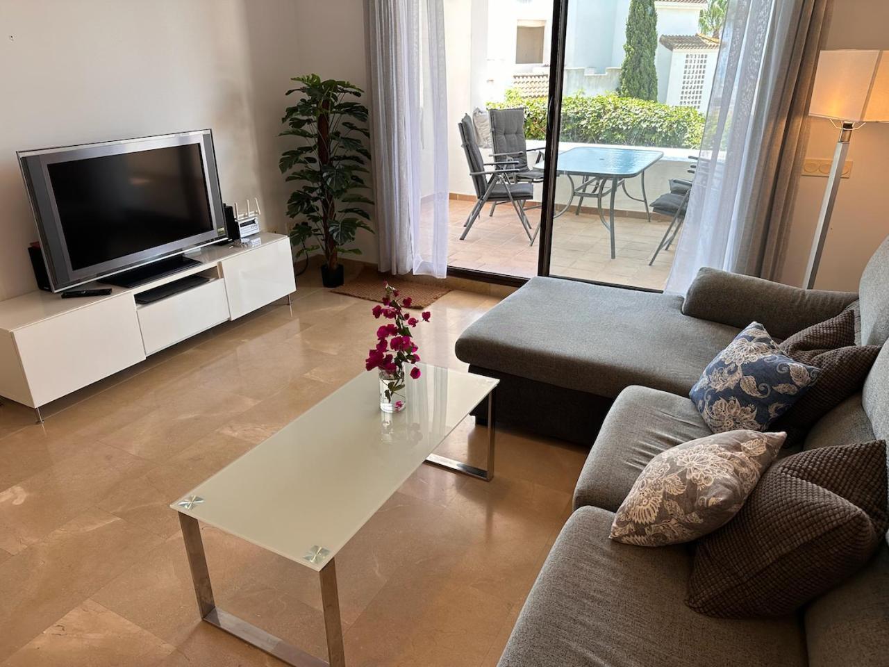 Quiet Family Apartment, 4 Pools, Close To The Beach And Golf, La Marina Alcaidesa 9 02 Eksteriør bilde